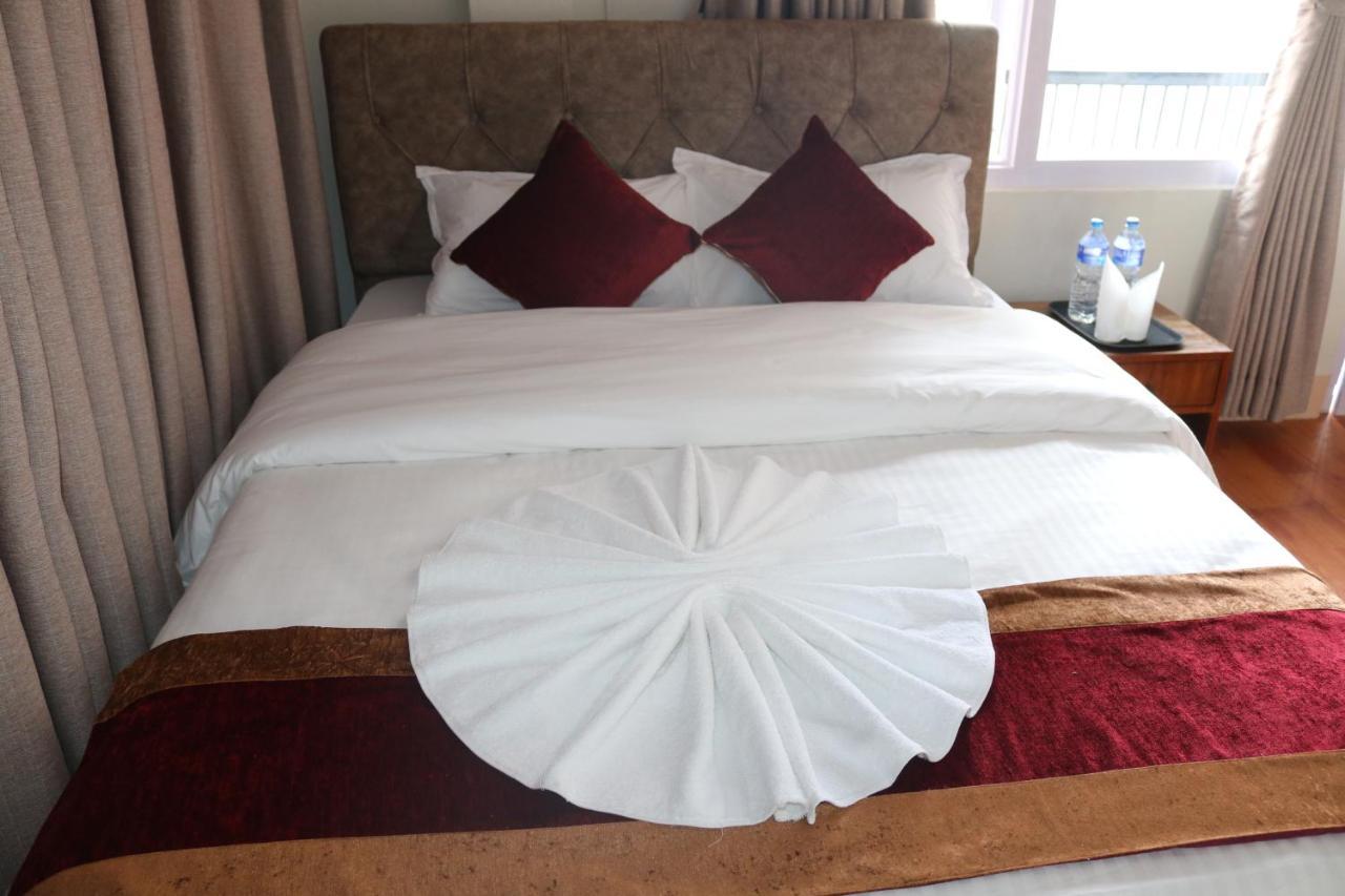 Om Tara Guest House Pvt Ltd Kathmandu Exterior photo